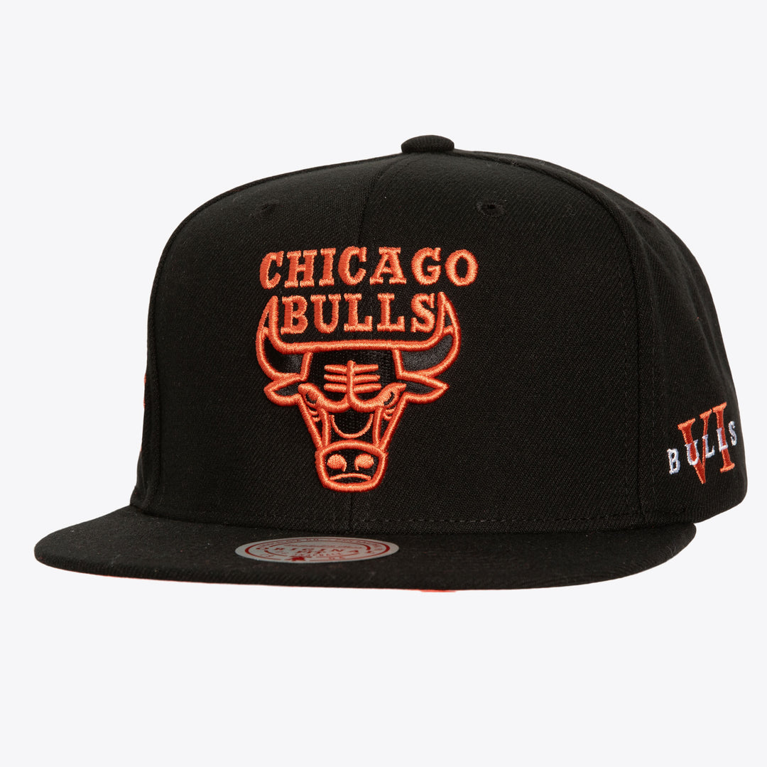 Chicago Bulls Mitchell & Ness Core VI Snapback Hat - Black - NBA