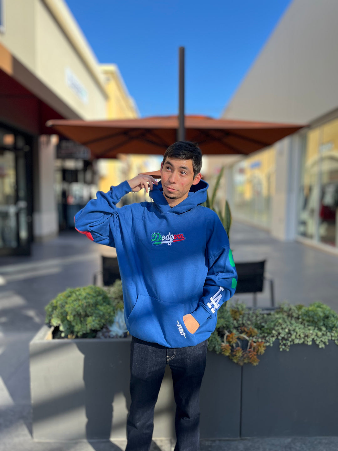 Los Angeles Dodgers Pro Standard Mexico Heritage Drop Shoulder Hoodie Dodger Blue