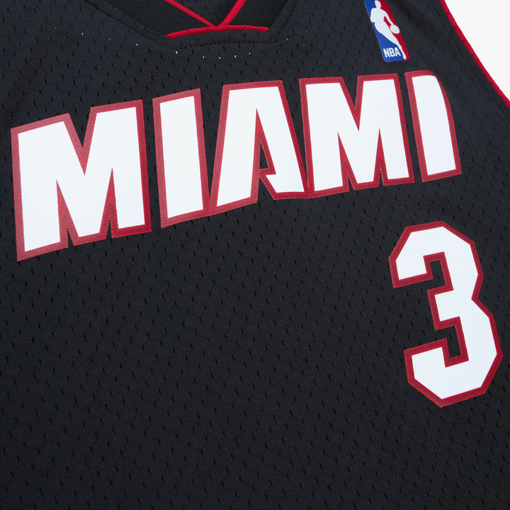 Miami Heat Mitchell & Ness Dwyane Wade #3 Hardwood Classics Swingman 2012-13 Jersey - Black