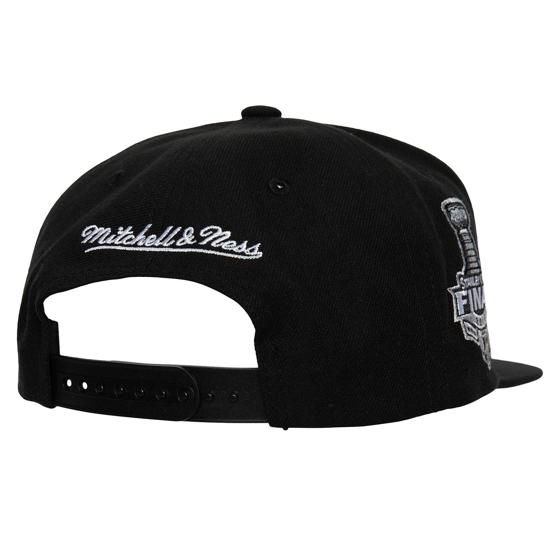 Atlanta Hawks Mitchell & Ness NHL Top Spot Snapback Blackhawks