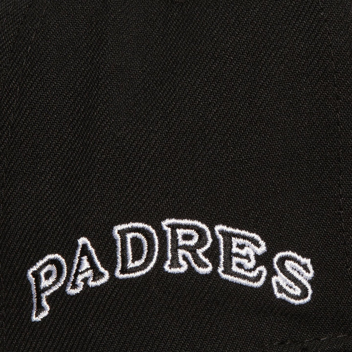 San Diego Padres Mitchell & Ness MLB Evergreen Black White Snapback Coop Padres