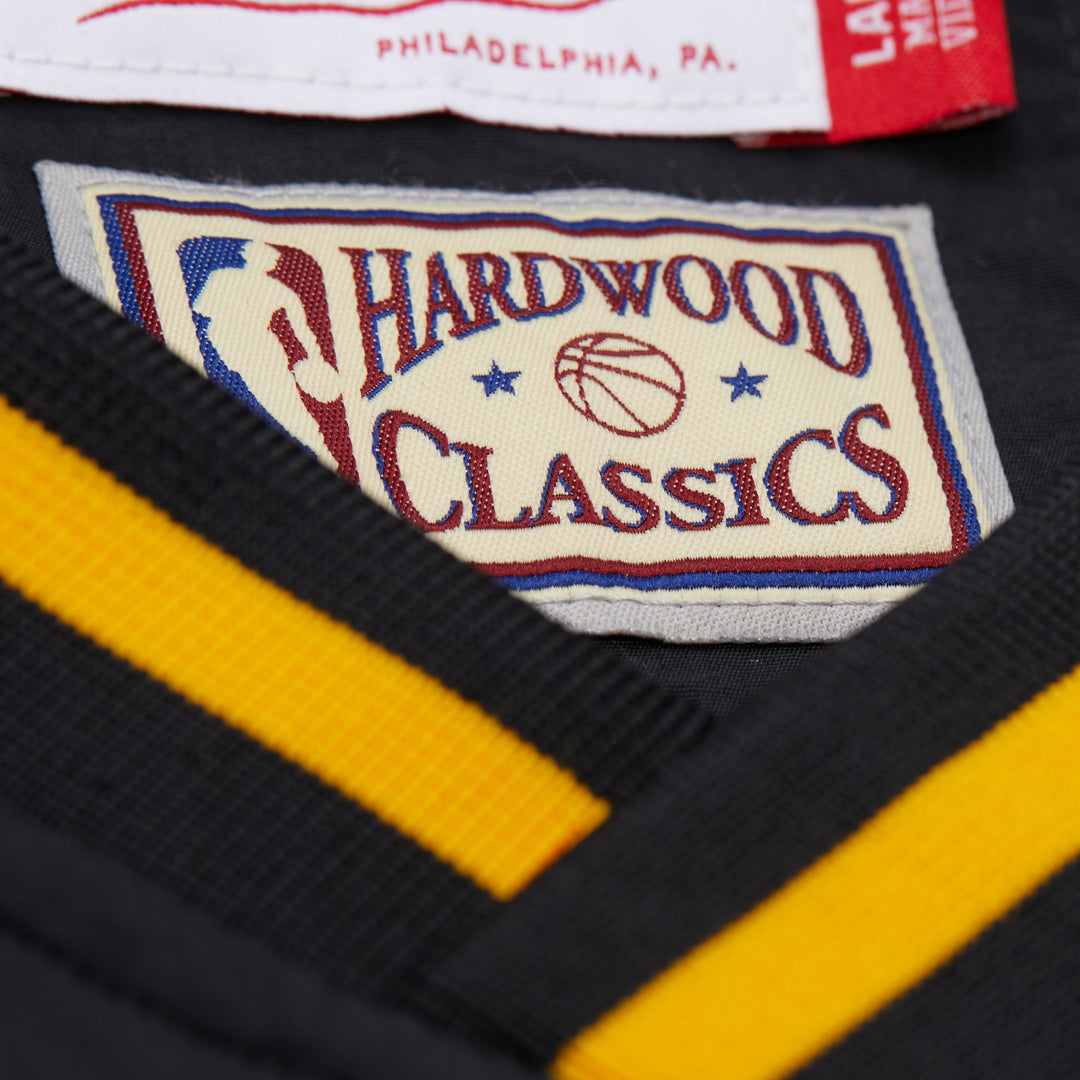 Los Angeles Lakers Mitchell & Ness NBA Nylon Pullover Jacket Vintage Logo Lakers
