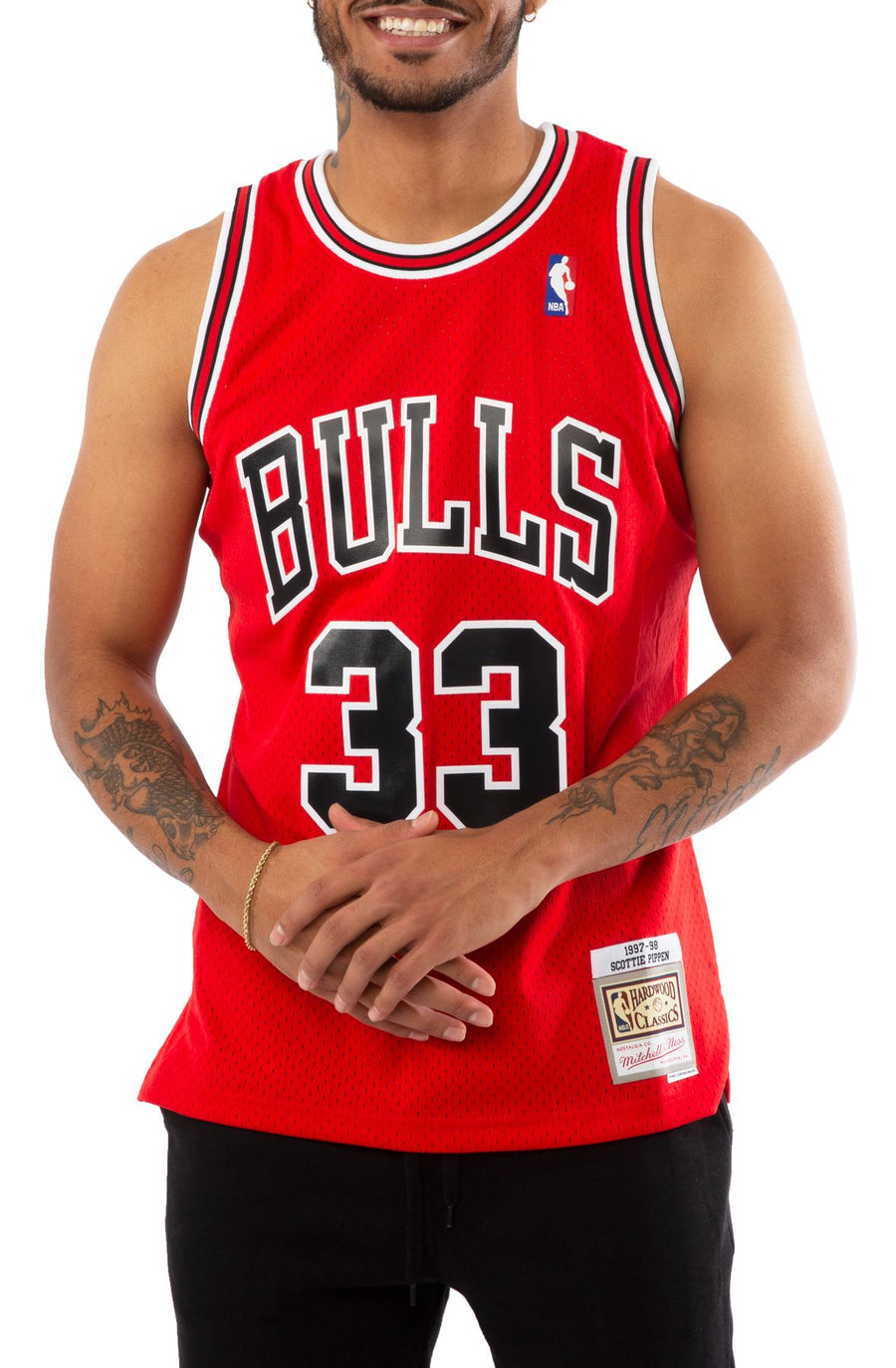 Chicago Bulls Mitchell & Ness Scottie Pippen Road 1997–98 Swingman jersey scarlet and white, product photo