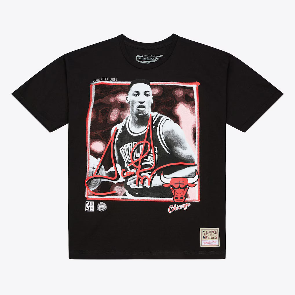 Chicago Bulls Mitchell & Ness Freeze Frame Classic Tee Scottie Pippen- Black