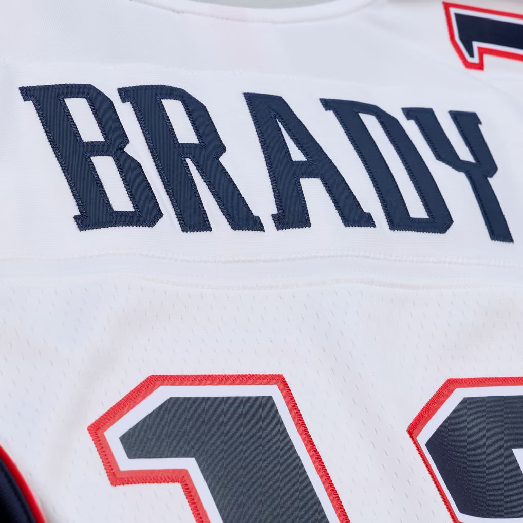 New England Patriots Mitchell & Ness NFL Legacy Jersey 2000 Tom Brady #12 - White